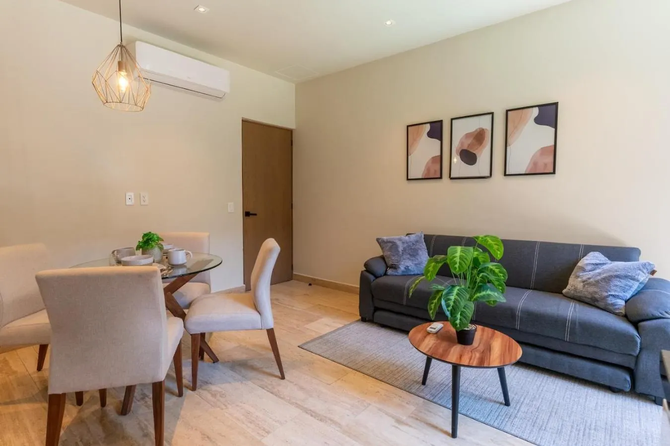 2Br Condo W/ Rooftop Oceanview & Centric Location Playa del Carmen Apartment